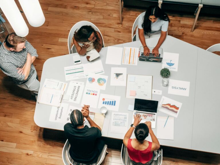 B2B SEO agency team meeting