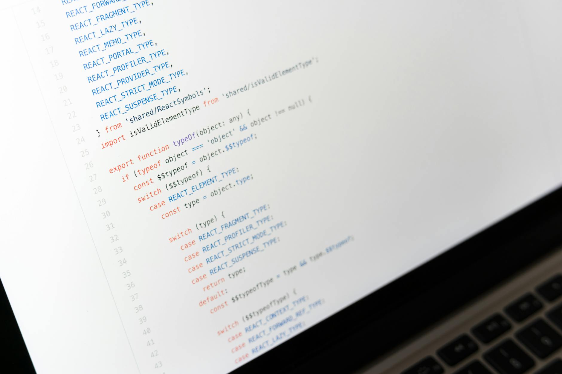 Technical SEO for SaaS: The Infrastructure Stack for Compounding Organic Growth 11 Developer screen showing JavaScript rendering code for a React SaaS application